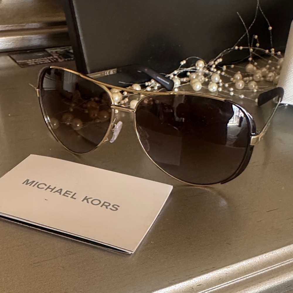 Michael Kors Brown and Gold Aviator Sunglasses Brand new - Picture 2 of 4